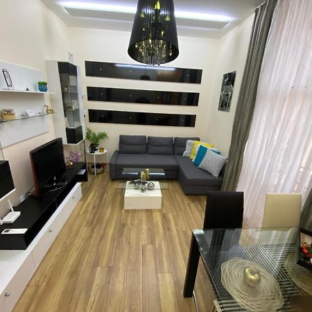 Cozy Apartment In Downtown Sofia - Tsar Samuil Street Dış mekan fotoğraf