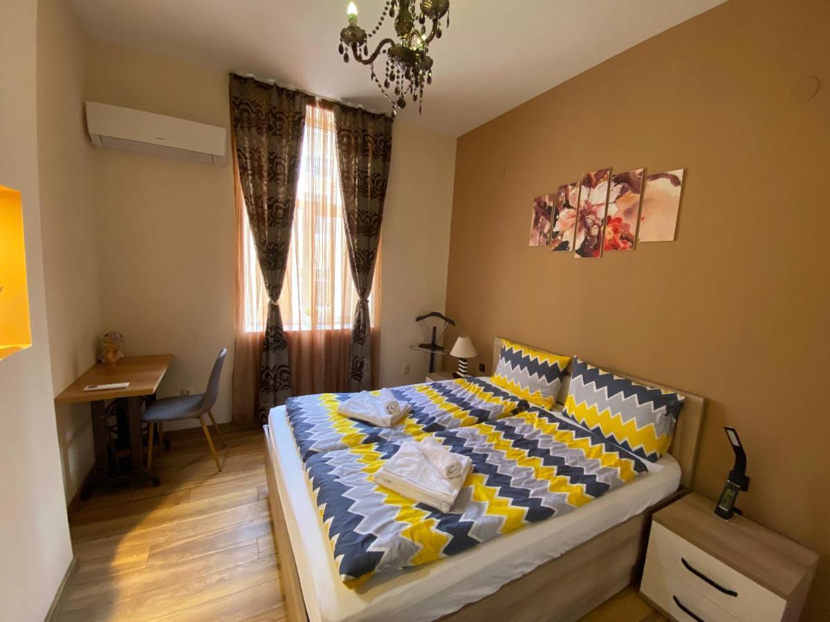 Cozy Apartment In Downtown Sofia - Tsar Samuil Street Dış mekan fotoğraf